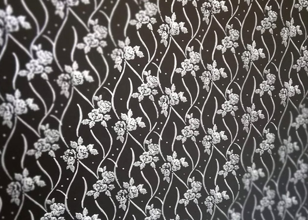 desenli boya siyah desen